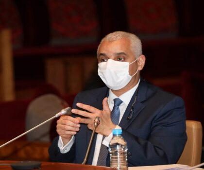 آيت الطالب يكشف نتائج البحث حول أسباب تفشي كورونا في طنجة