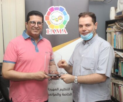 بالصور.. «ايمن سلامة» افضل سيناريست في رمضان 2020