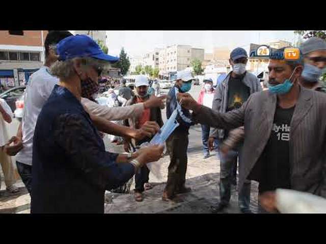 جمعيات بسطات محلية تقود حملة تحسيسية وتوزع الكمامات للوقاية من "كورونا
