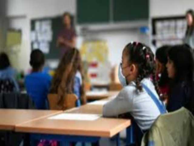 إفران إغلاق مدرستين بسبب فيروس كورونا