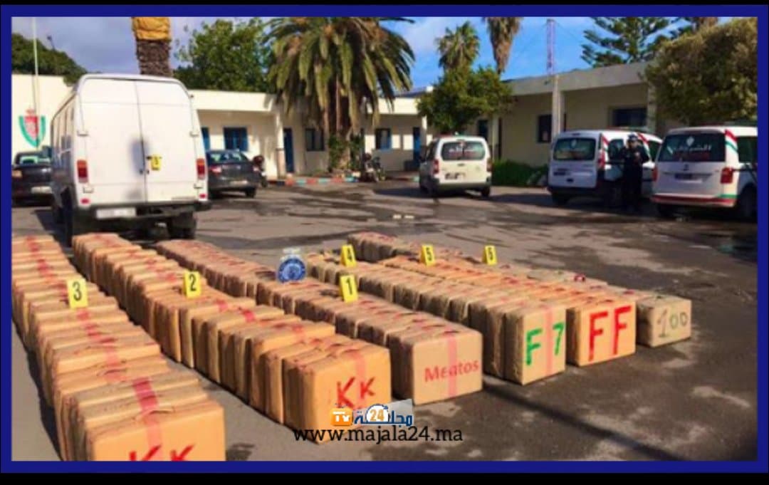 حجز طنين و 443 كلغ من مخدر الشيرا على متن سيارة نفعية بالحسيمة