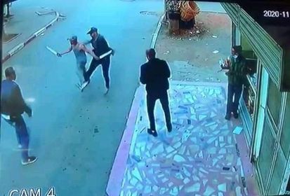 سلا.. تدخل بطولي لرجل أمن للقبض على مجرم مسلح، يثير اعجاب رواد مواقع فيسبوك