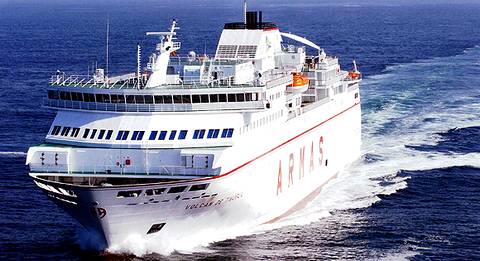 الحكومة المغربية "تفتح" باب الترشيحات في وجه الشركات الاسبانية للظفر بصفقة الخط البحري الجديد بين طرفاية وجزر الكناري