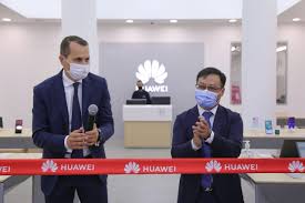 هواوي : افتتاح متجرين في الدار البيضاء وإدخال مفهوم مبيعات "الحياة الذكية"