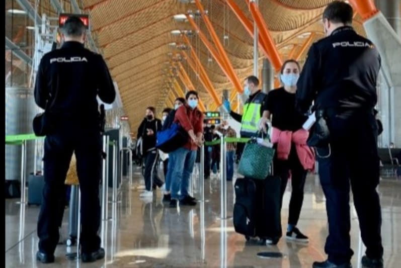 إسبانيا تستثني المسافرين المغاربة القادمين إليها من تحليلة PCR