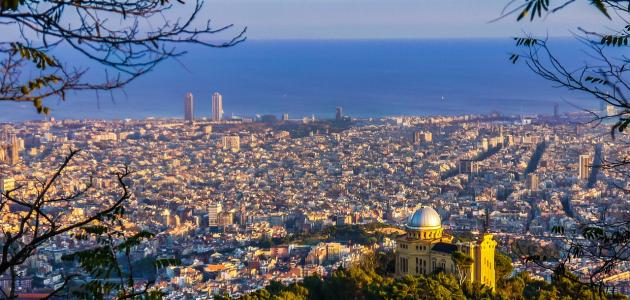 جالية المغرب بكتالونيا/ انتباه، مناضلو منتصف الليل يترصدون حرية الفكر و التعبير