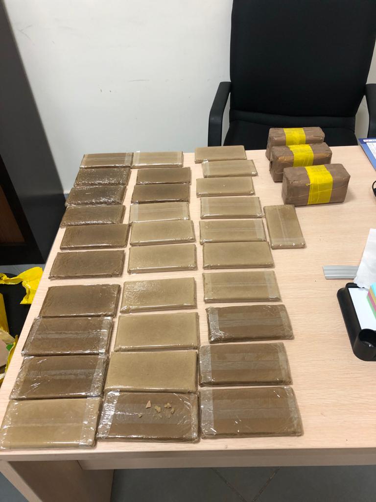 أمن سطات يعتقل مروجا للمخدرات في حالة تلبس