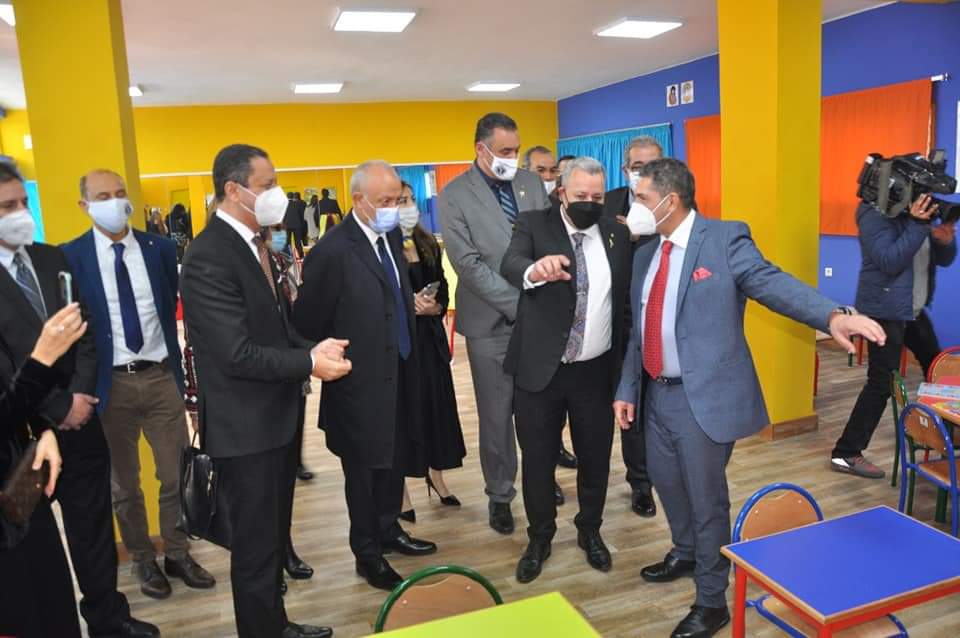 أمزازي و الوالي امهيدية يترأسان مراسم حفل توقيع اتفاقيتي إطار للشراكة والتعاون مع مؤسسة للاأسماء للصم وجمعية نادي ليونس المغرب