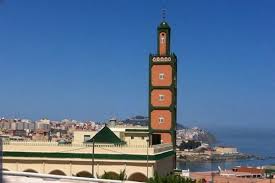 مسجد الأمة بسبتة السليبة يغلق أبوابه من جديد