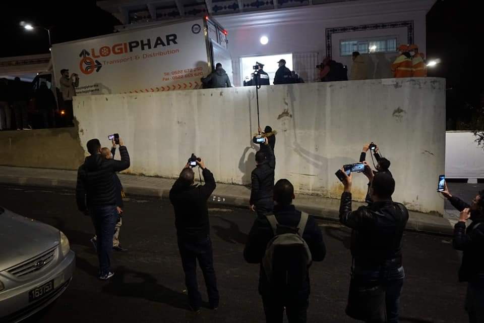 كارثة مندوبية الصحة بطنجة ونقلها للقاح كورونا من مستودع الأموات لمعهد باستور بطنجة