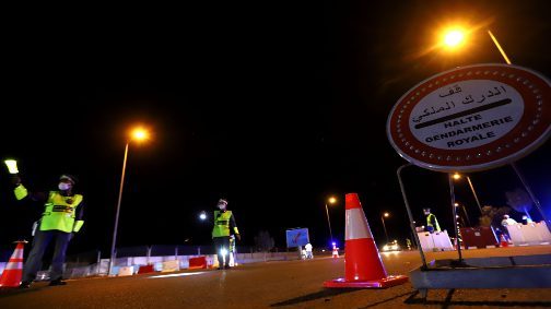 كورونا: الحكومة تقرر تمديد الإجراءات الاحترازية لأسبوعين إضافيين