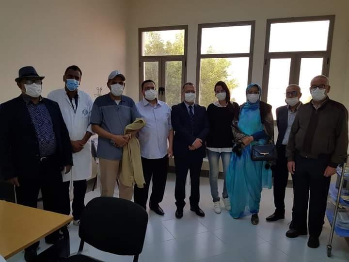 العيون: الأطر الإدارية والطبية التمريضية تتلقى الجرعة الثانية من اللقاح