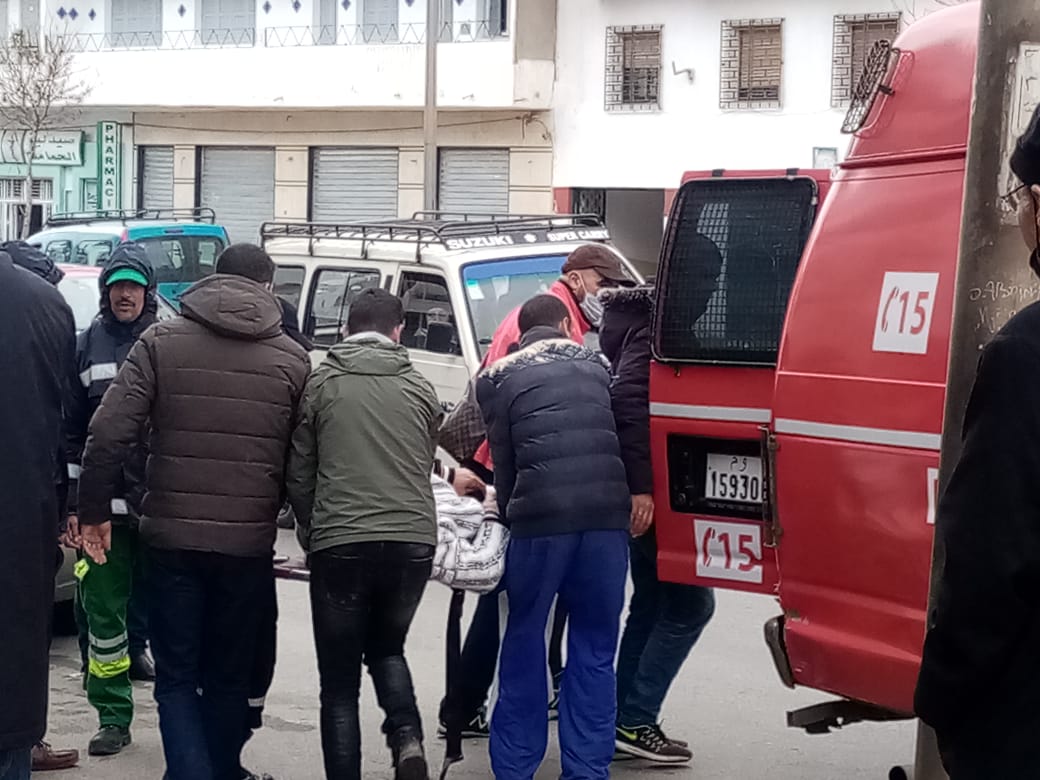 عون سلطة يتعرض لحادثة سير على مستوى مدار الحمامة بتطوان