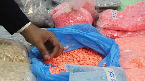 الرباط…توقيف شخصين للاشتباه في تورطهما في قضية تتعلق بحيازة وترويج المخدرات والمؤثرات العقلية