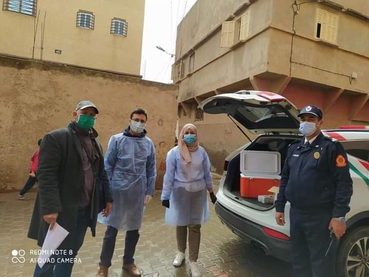 إبن جرير.. تلقيح المسنين والعجزة في بيوتهم