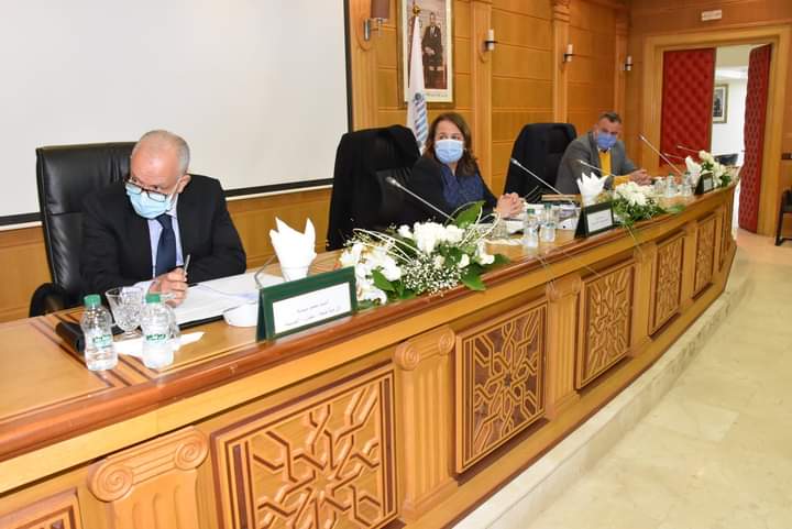 طنجة…إحداث منطقتين صناعيتين لإيواء الوحدات التي تنشط في القطاع غير المهيكل