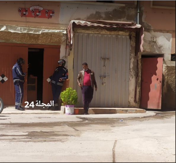 العثور على شخص جثة هامدة داخل محل تجاري