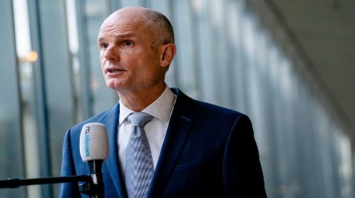 الحكومة الهولندية تدين الأحداث التي وقعت في قنصليتين مغربيتين وتعد باتخاذ تدابير صارمة ضد مرتكبيها