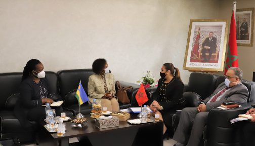 بوشارب تلتقي سفيرة رواندا لبحث تعزيز التعاون في مجال الإسكان