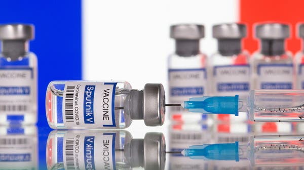 فرنسا: روسيا تستخدم لقاح “سبوتنيك” كـ”وسيلة دعاية”