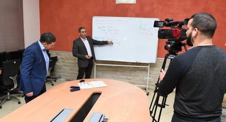 استئناف الدراسة وبث الدروس عن بعد يوم الإثنين 22 مارس الجاري