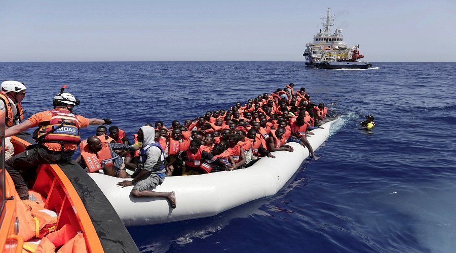 توقيف 20 شخصا متورطين في تهريب مهاجرين من المغرب إلى اسبانيا