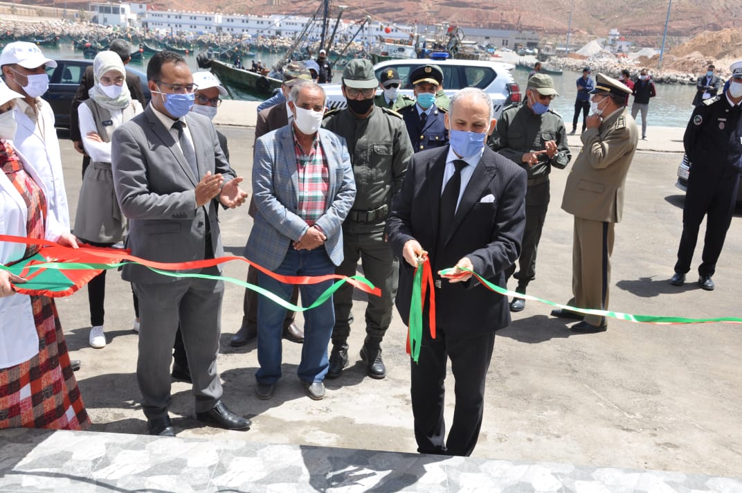 عامل اقليم تيزنيت يشرف على توزيع وإعطاء انطلاقة عملية الدعم الغذائي ”