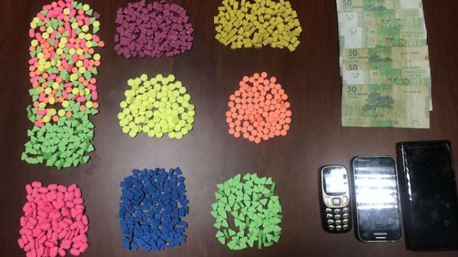 فاس: توقيف عيشريني سائق سيارة لتوزيع اللحوم لتورطه في ترويج القرقوبي