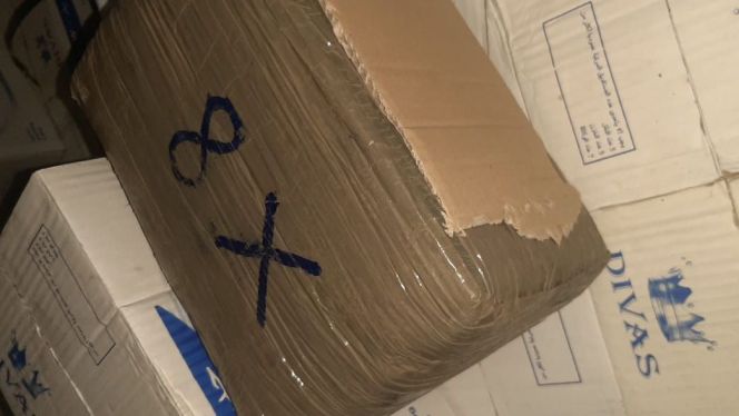 جمارك البيضاء.. حجز 10 أطنان من الحشيش داخل علب للصابون