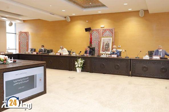 رئيس الحكومة يترأس الاجتماع الرابع للجنة بين الوزارية لتتبع وتيسير تنزيل البرنامج الحكومي