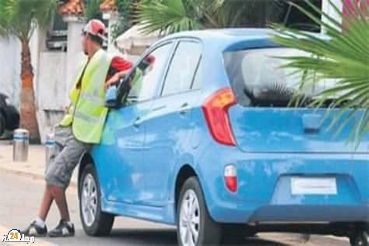 أصحاب السترات الصفراء ظاهرة مقلقة في الشارع العام