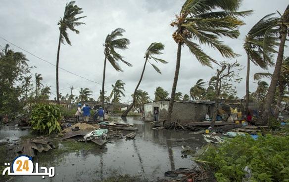 إجلاء ما يقرب من نصف مليون شخص بعيدا عن مسار إعصار جديد متجه نحو شرق
