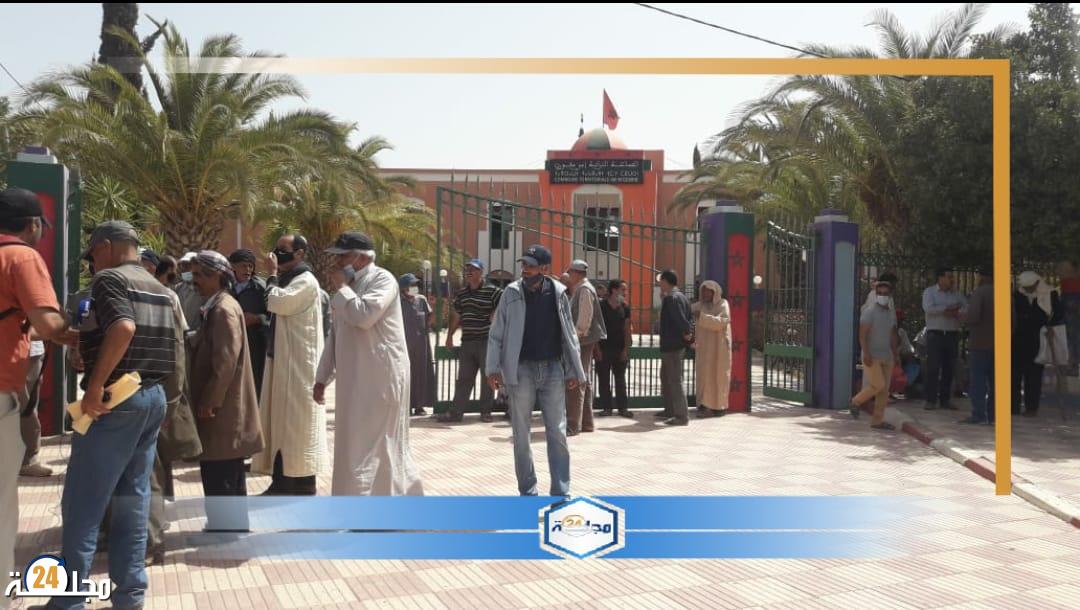 اشتوكة.. تنظيم وقفة احتجاجية بسبب الرعي الجائر بالمنطقة