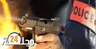 سلا.. موظف شرطة يضطر لاستعمال سلاحه الوظيفي لتوقيف شخص عرّض سلامة المواطنين وعناصر الشرطة لتهديد خطير بسلاح أبيض