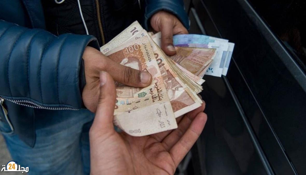 الرشوة تقود السلطات إلى فتح تحقيق عاجل