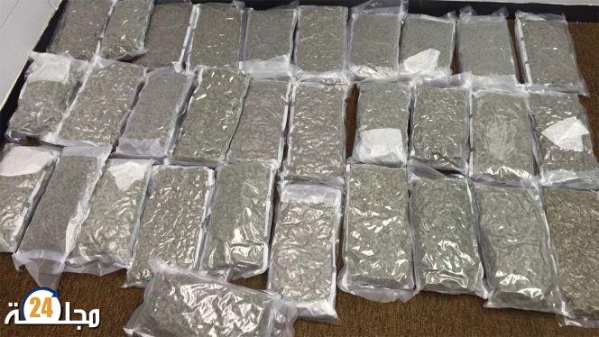 صحيفة بريطانية تعتبر الجزائر منصة لتهريب الكوكايين الموجه إلى المملكة المتحدة