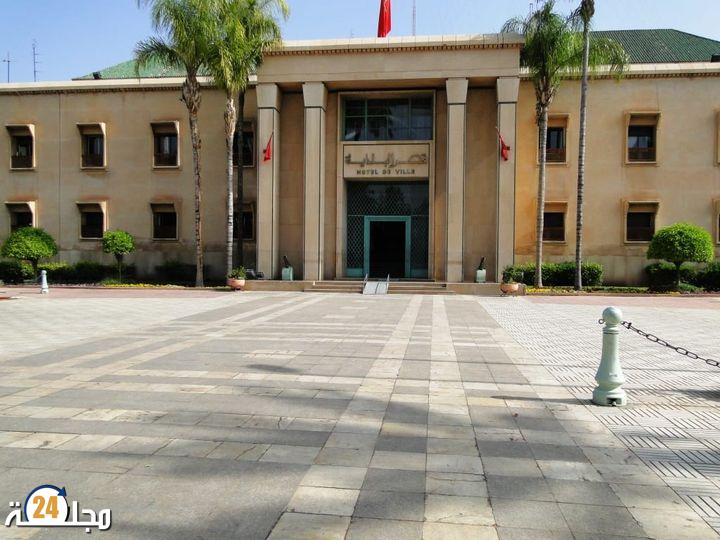 محاكمة نائب عمدة سابق ( البلومبي ) في قضية تبديد أموال عمومية
