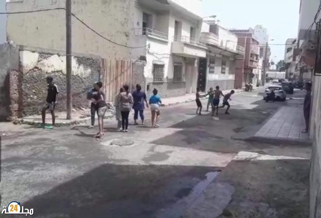 شباب و أطفال مدينة الجديدة يحتفلون بحليلو خلال ثاني أيام عيد الأضحى