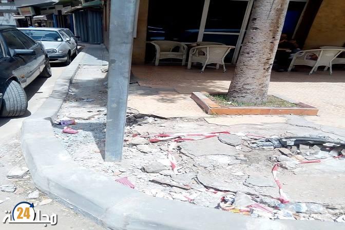 عشوائية الأشغال و الإصلاحات تحول مدينة سطات إلى ورش للحفر و المطبات وسط تراشق للمسؤوليات