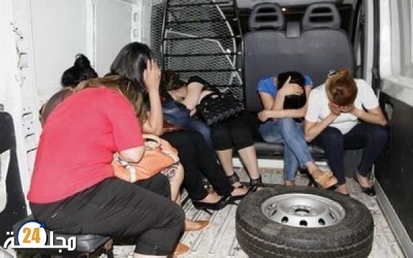 توقيف 18 شخص من بينهم فتيات بسبب الدعارة