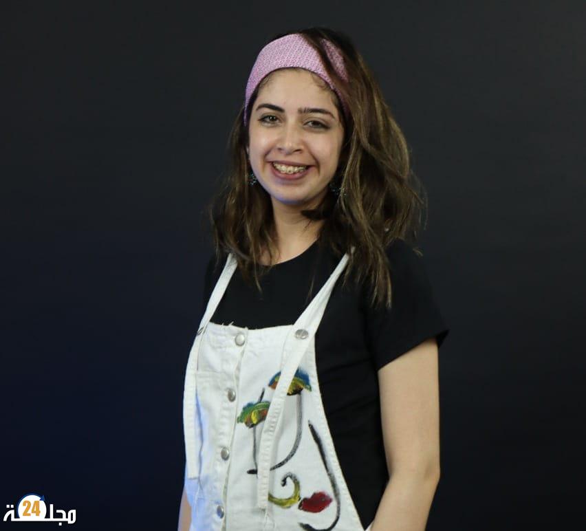 الفنانة التشكيلية سارة الزاكي .. علاقتي باللوحة علاقة عشق كبير