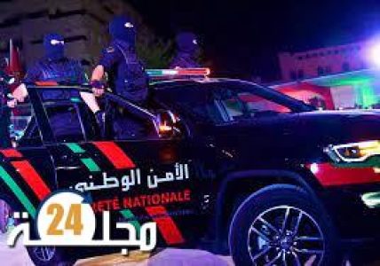 ضابط شرطة بالبيضاء واثنين من أبنائه متورطون في قضية عرض مفرقعات وشهب نارية مهربة للبيع