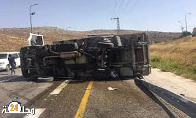 إنقلاب شاحنة من الحجم الكبير الموت ضواحي أكادير