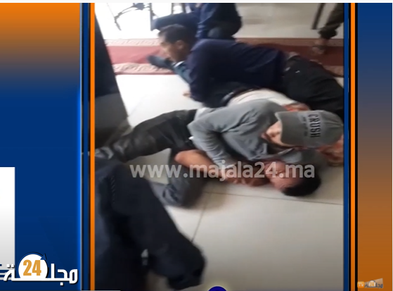 بالفيديو…لحظة توقيف سارق سيارة الاجرة من الصنف الثاني بسطات