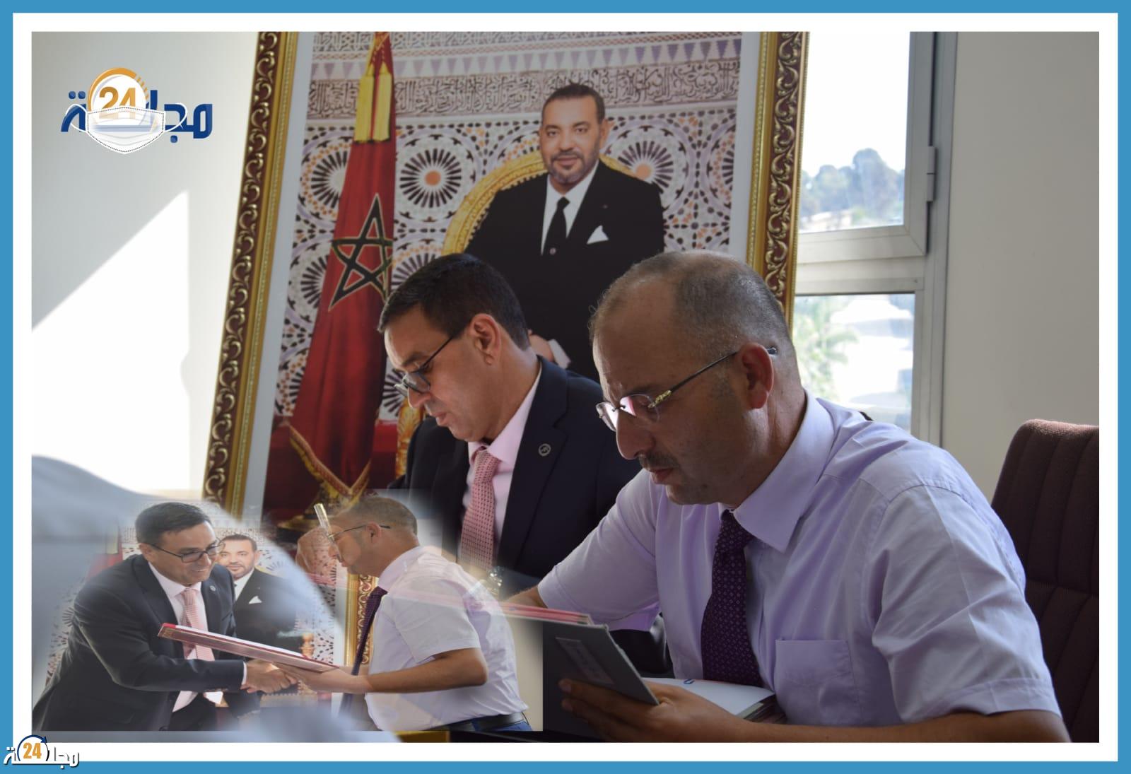 العربي المحارشي يسلم مشعل مجلس إقليم وزان إلى عبد الرحمن الكوشي و يوصي به خيرا.