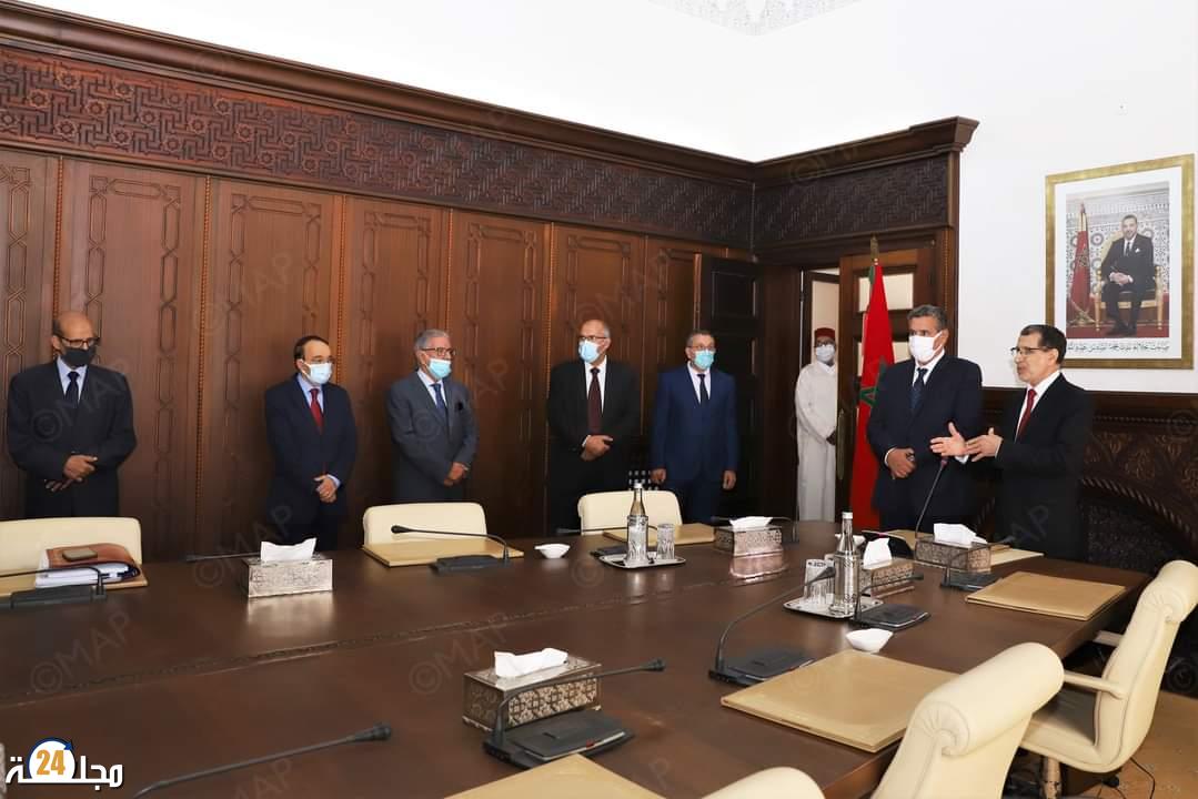 بالصور..تسليم السلط بين سعد الدين العثماني ورئيس الحكومة الجديد عزيز أخنوش