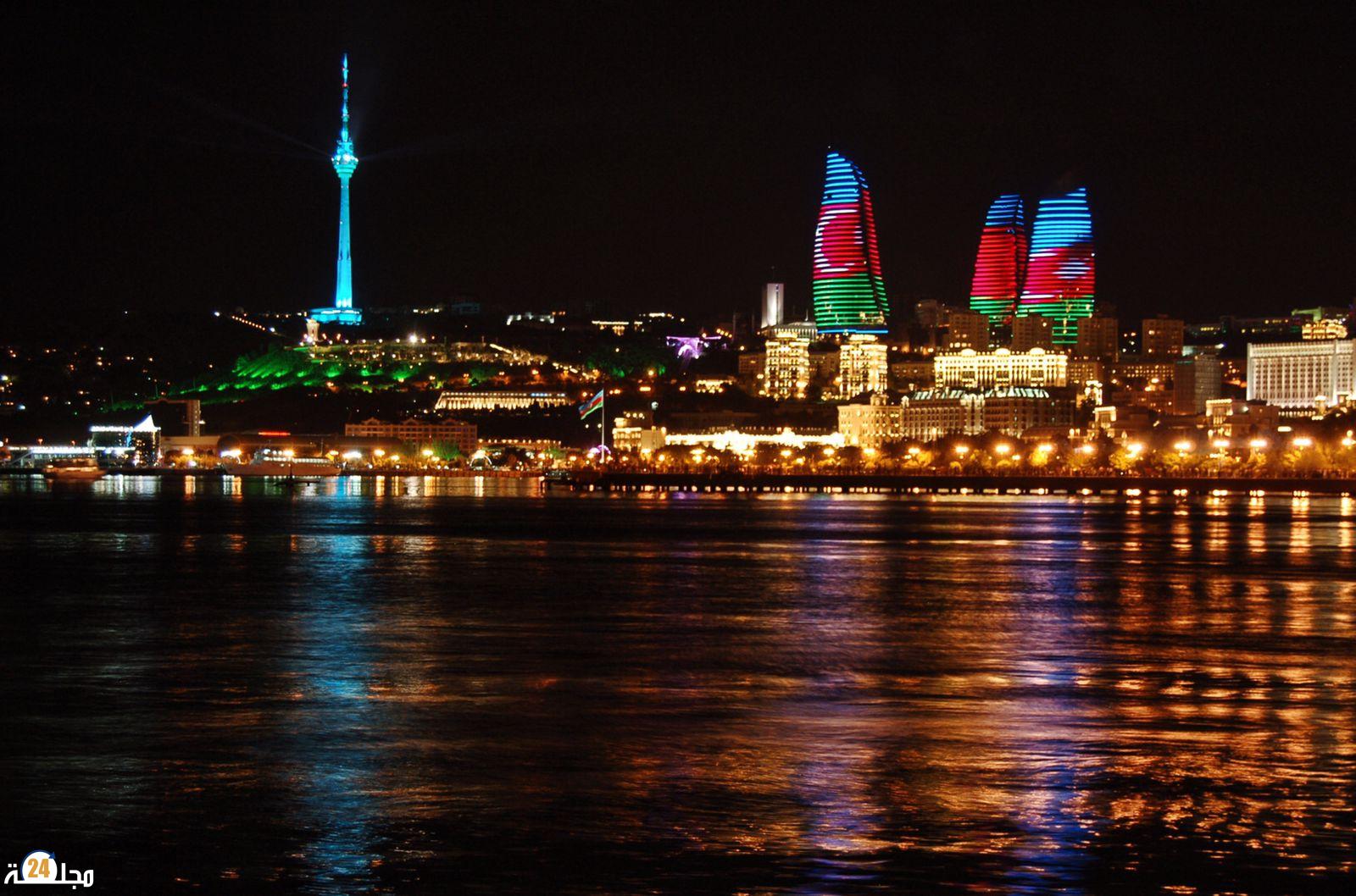 أذربيجان تحتفل بالذكرى الـ30 لاستقلالها