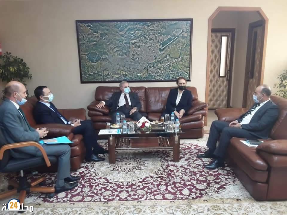 القنصل العام الإسباني بتطوان في زيارة لعمدة تطوان