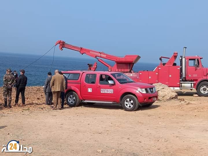 انتشال جثة رجل داخل سيارة بشاطئ صخري بمدينة الرباط