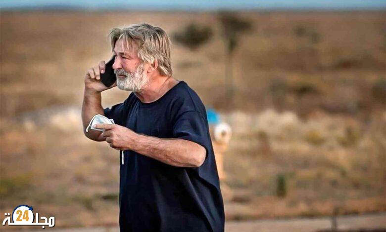 فتح تحقيق في “حادث” مقتل مصورة أثناء تصوير فيلم يؤدي فيه أليك بالدوين دور البطولة